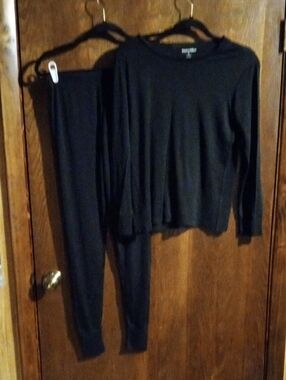Black Women's Pajama Set - Cozy Long Sleeve Top & Pants